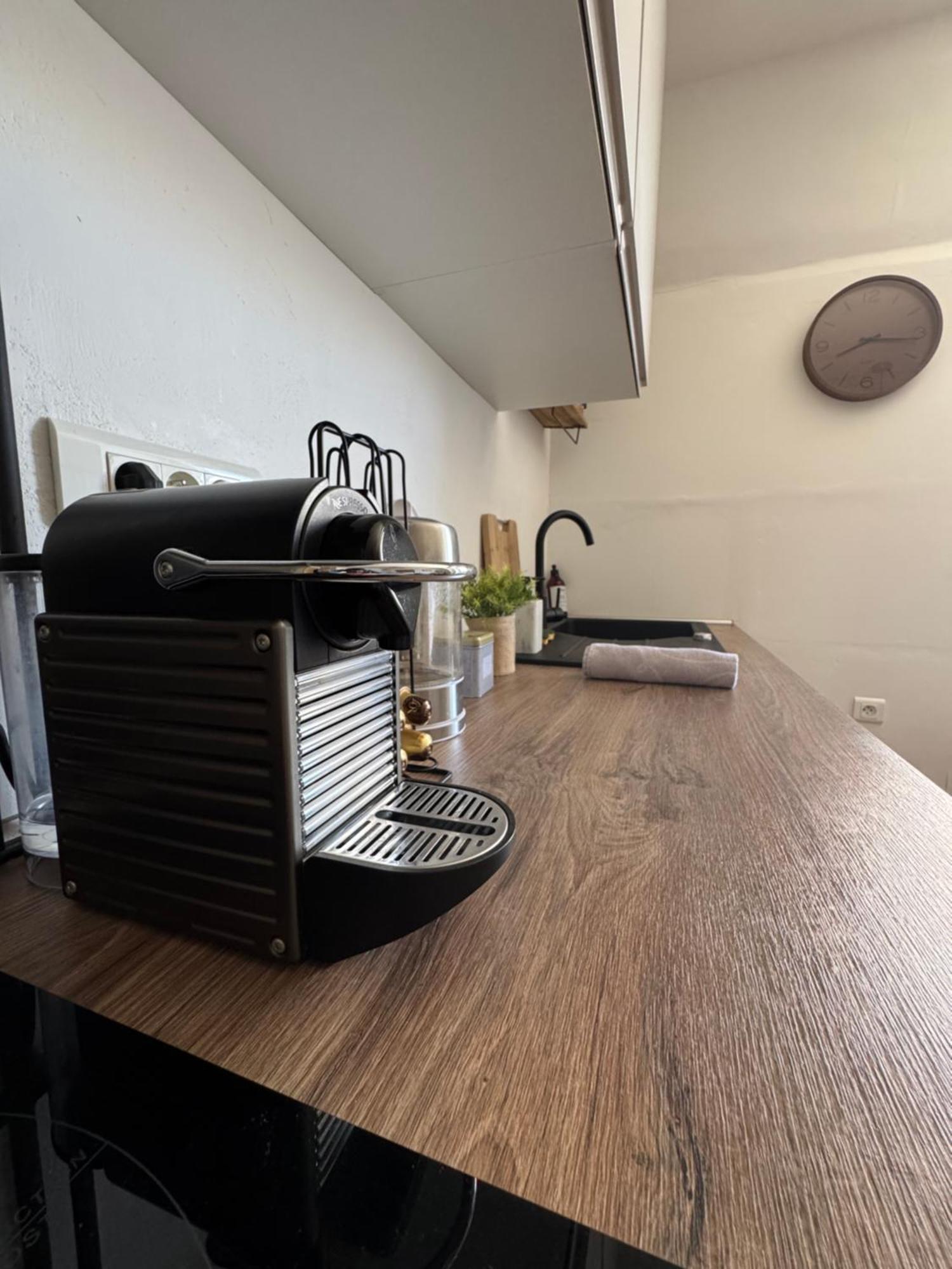Charmant Appartement Au Coeur De Bourges Exteriör bild
